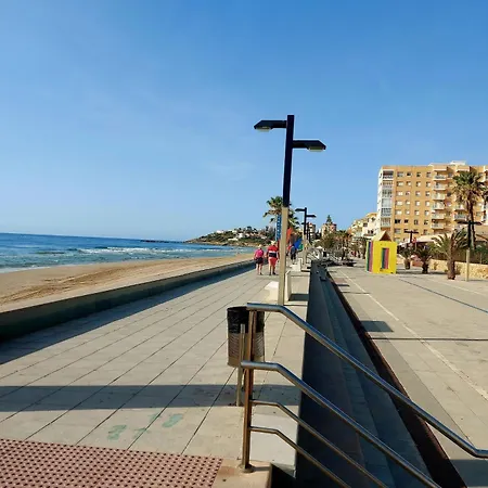 Spacious Casa Con 3 9 Personas Y En Primera Linea Del Mar *